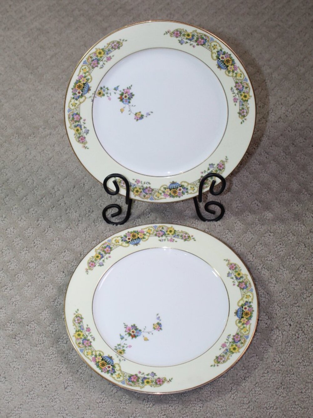 Set of 2 Thomas Bavaria Asturia Gold Trimmed Floral 9 7/8" Dinner Plates